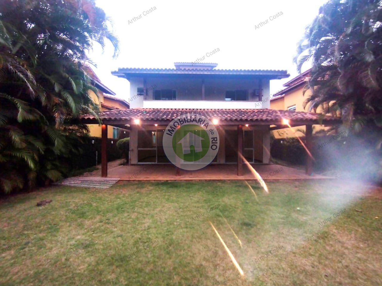 Casa de Condomínio à venda e aluguel com 4 quartos, 434m² - Foto 1