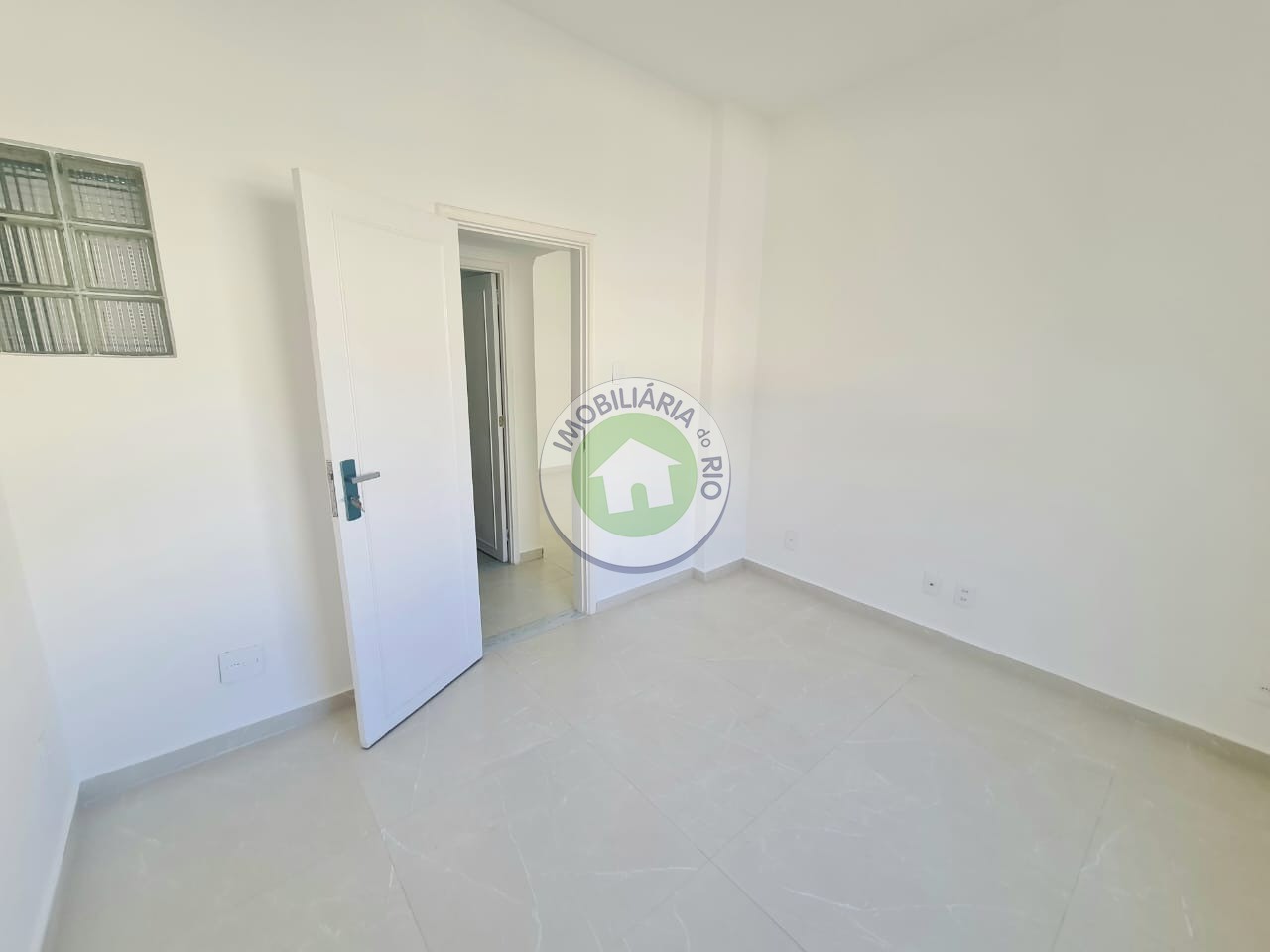 Apartamento à venda com 1 quarto, 50m² - Foto 24