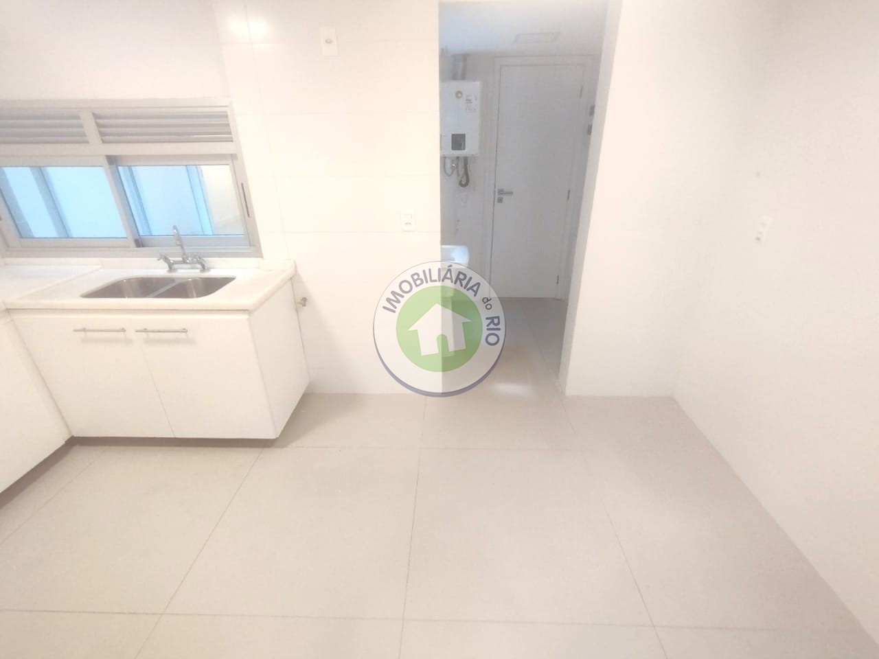 Apartamento à venda com 3 quartos, 179m² - Foto 23