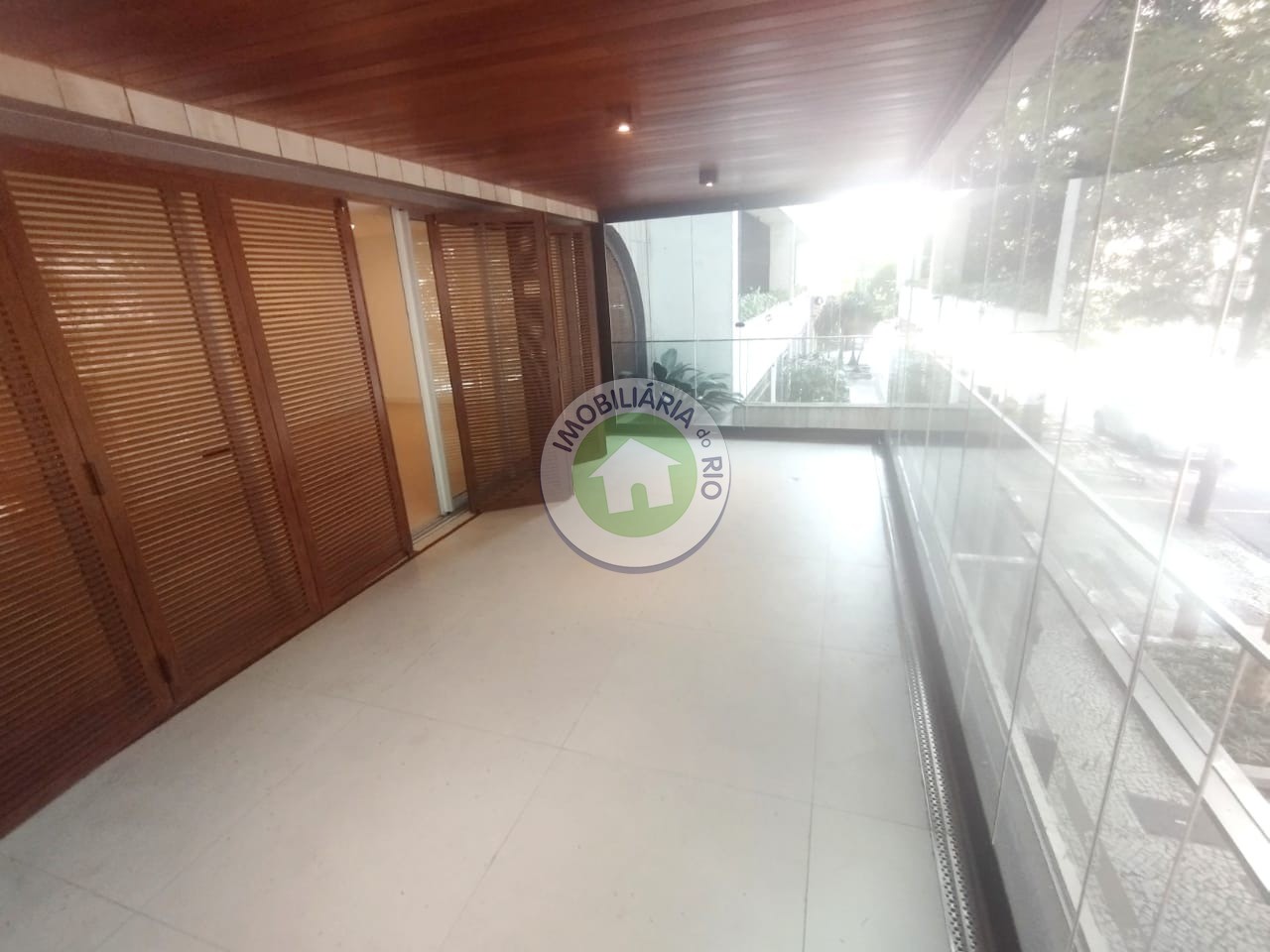 Apartamento à venda com 3 quartos, 179m² - Foto 6