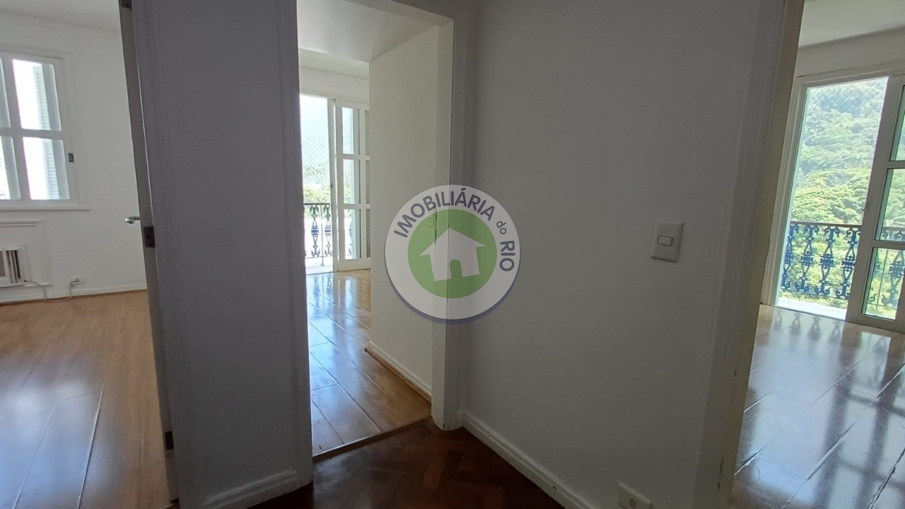 Apartamento à venda com 4 quartos, 160m² - Foto 21