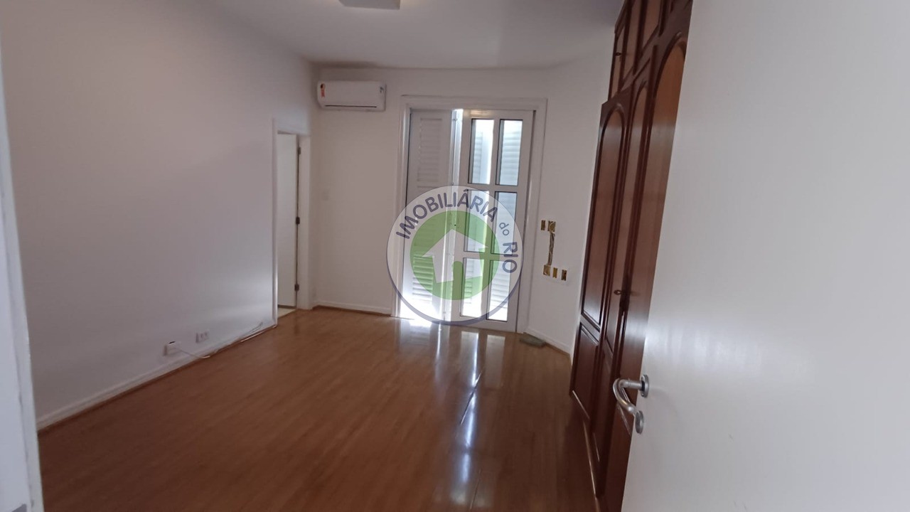 Apartamento à venda com 4 quartos, 160m² - Foto 22