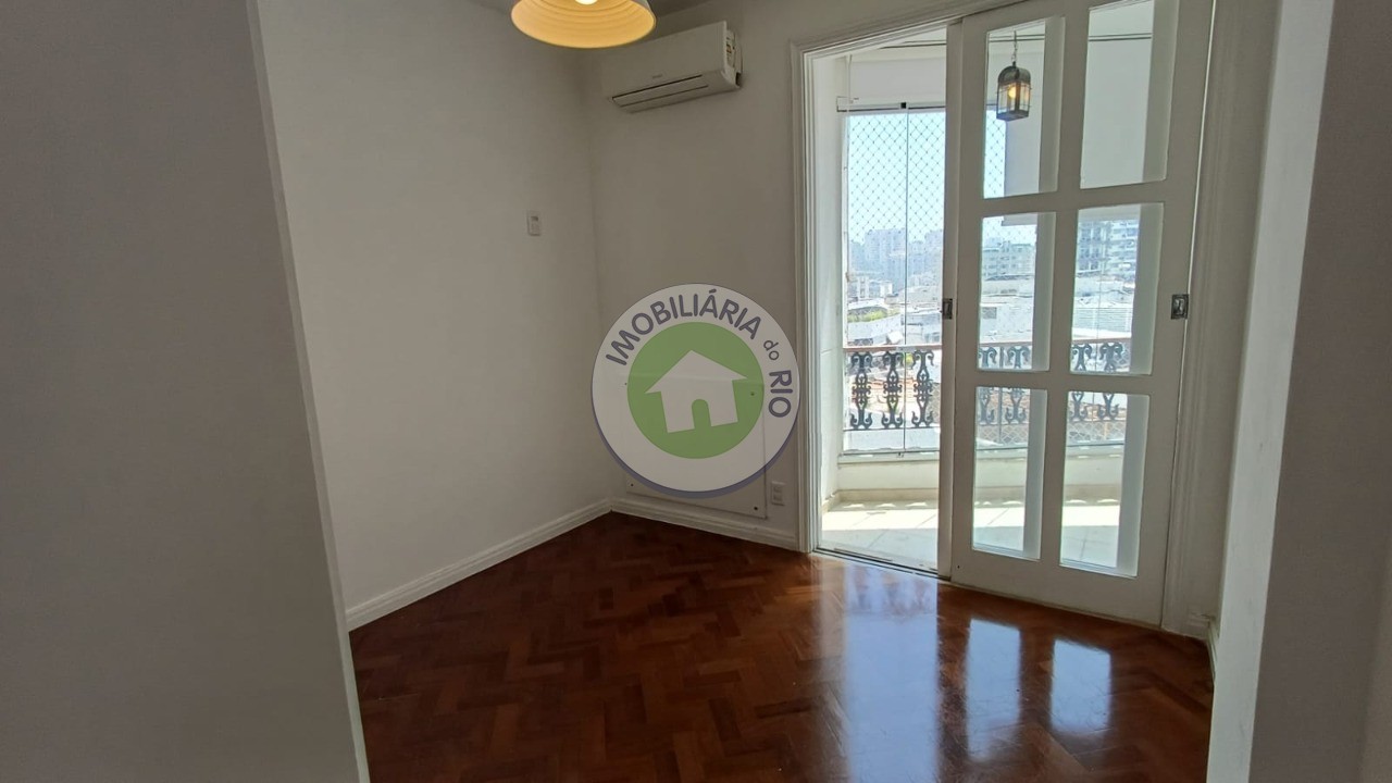 Apartamento à venda com 4 quartos, 160m² - Foto 10