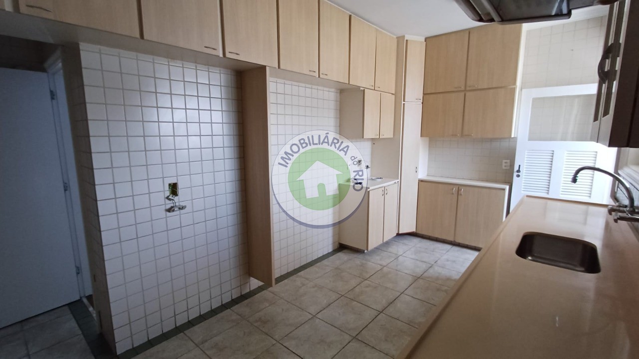 Apartamento à venda com 4 quartos, 160m² - Foto 36