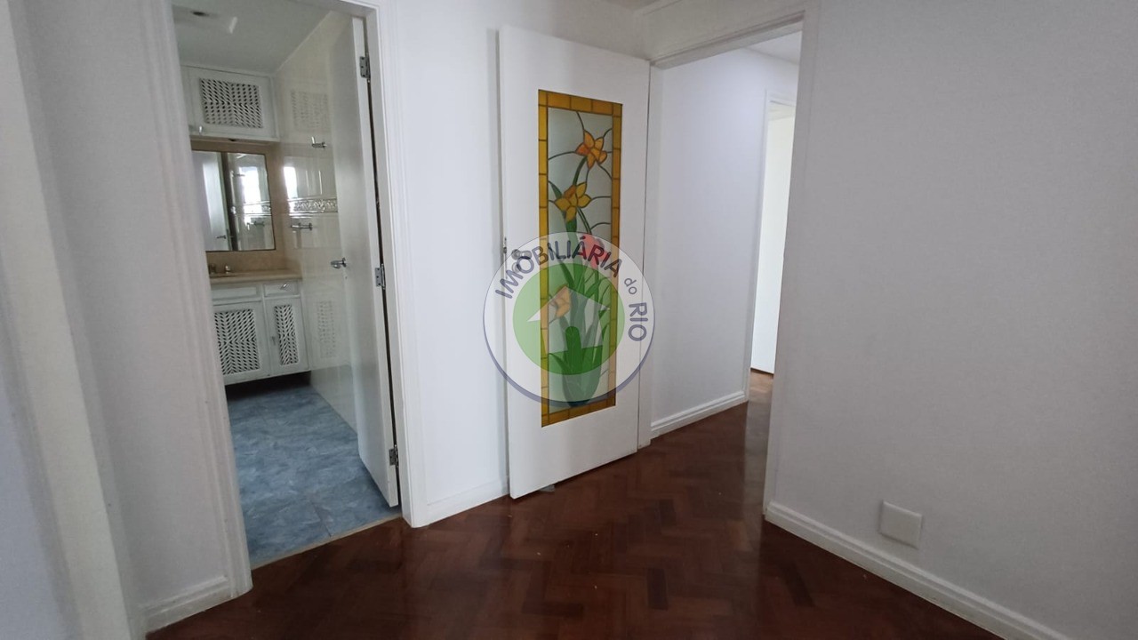 Apartamento à venda com 4 quartos, 160m² - Foto 32