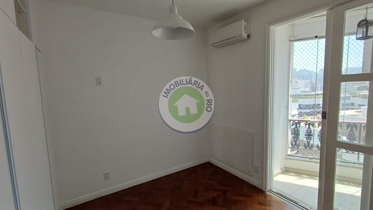 Apartamento à venda com 4 quartos, 160m² - Foto 15