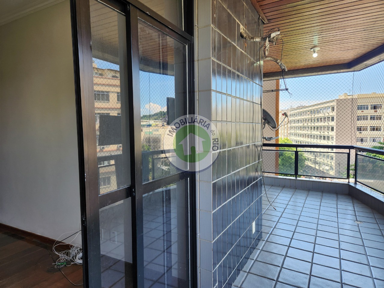 Apartamento à venda com 2 quartos, 116m² - Foto 1