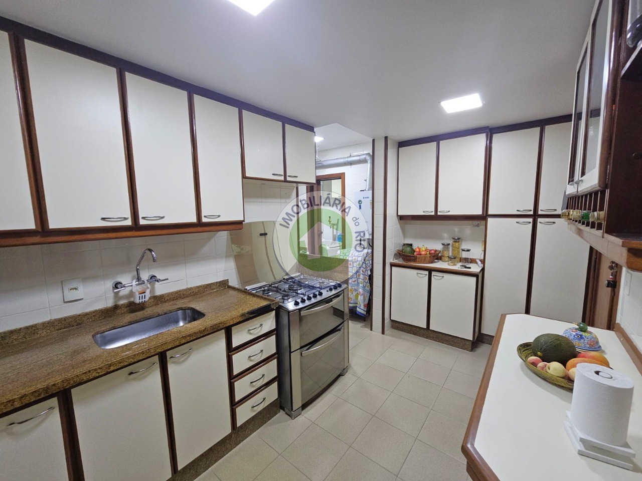 Apartamento à venda com 3 quartos, 154m² - Foto 22