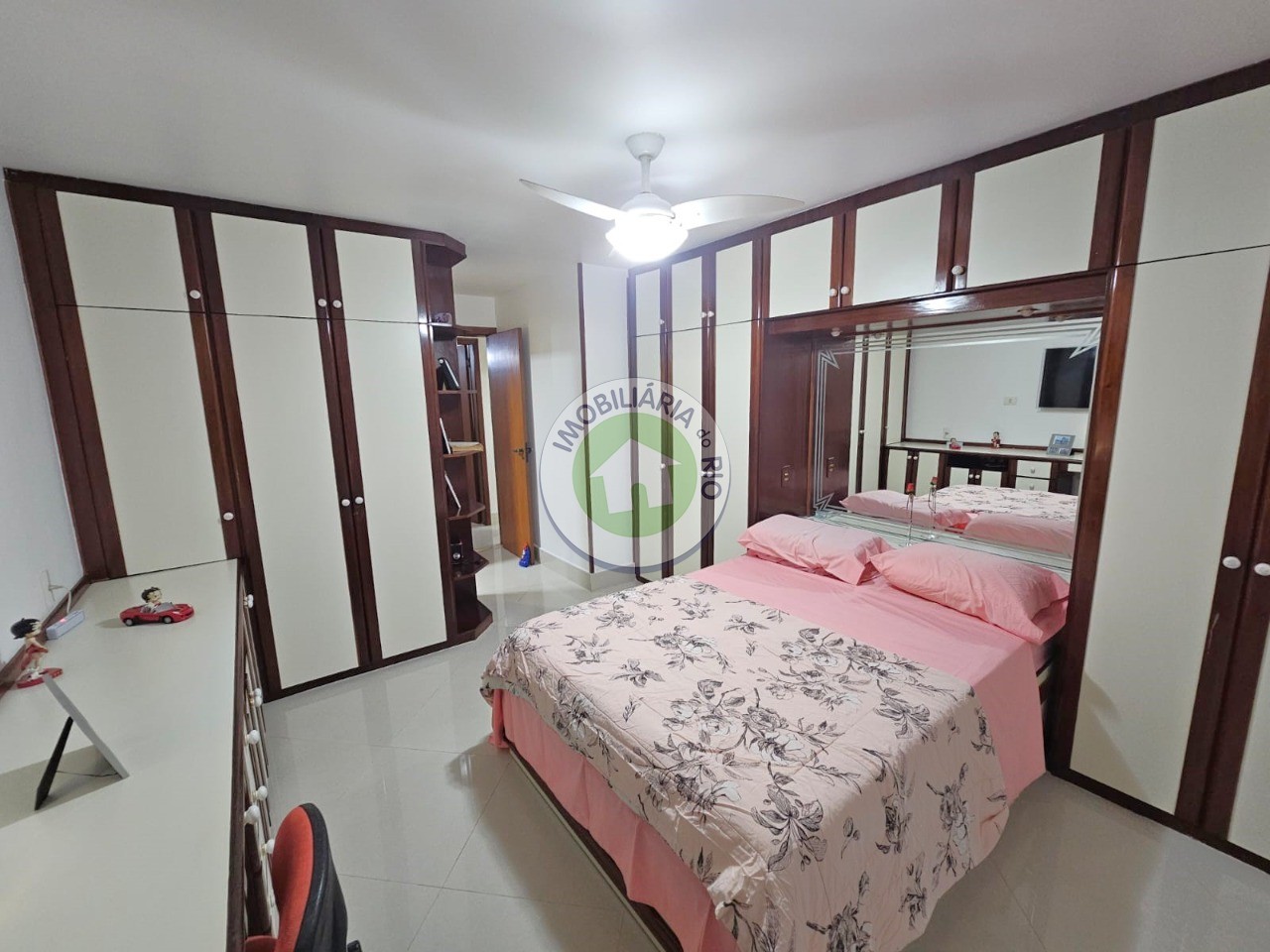 Apartamento à venda com 3 quartos, 154m² - Foto 13