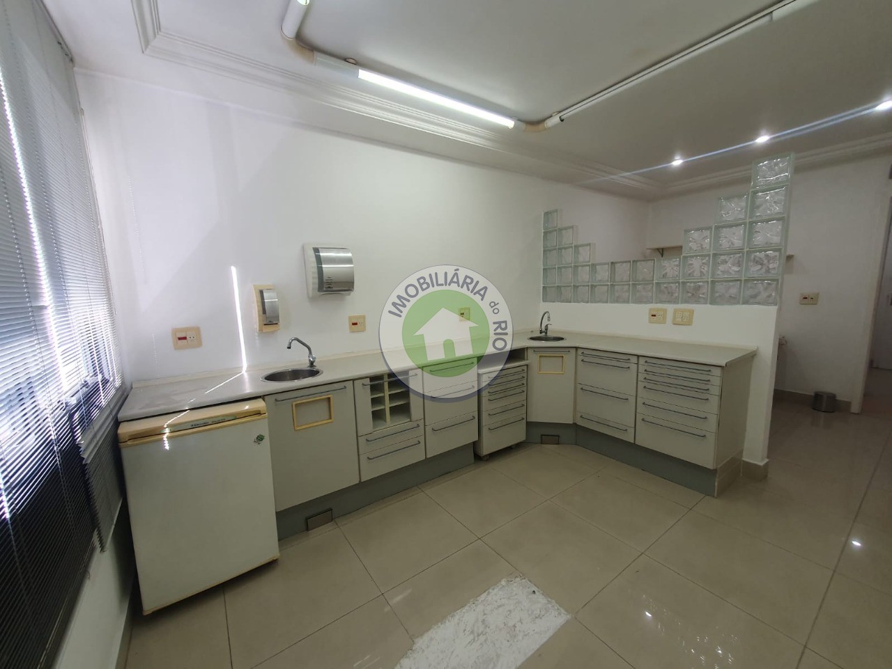 Sala Comercial - Mobiliada - ar condicionado