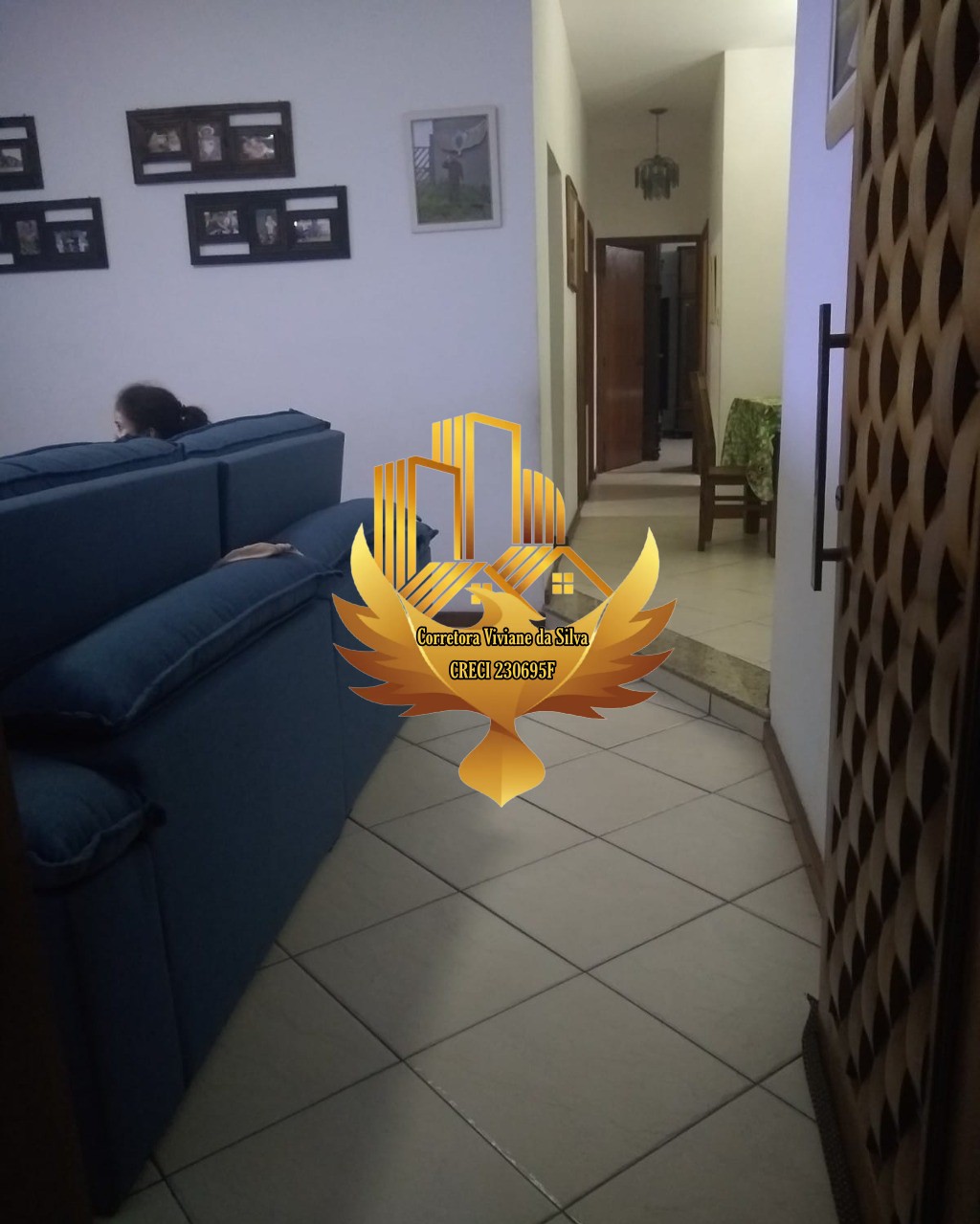 Casa à venda com 3 quartos, 250m² - Foto 1