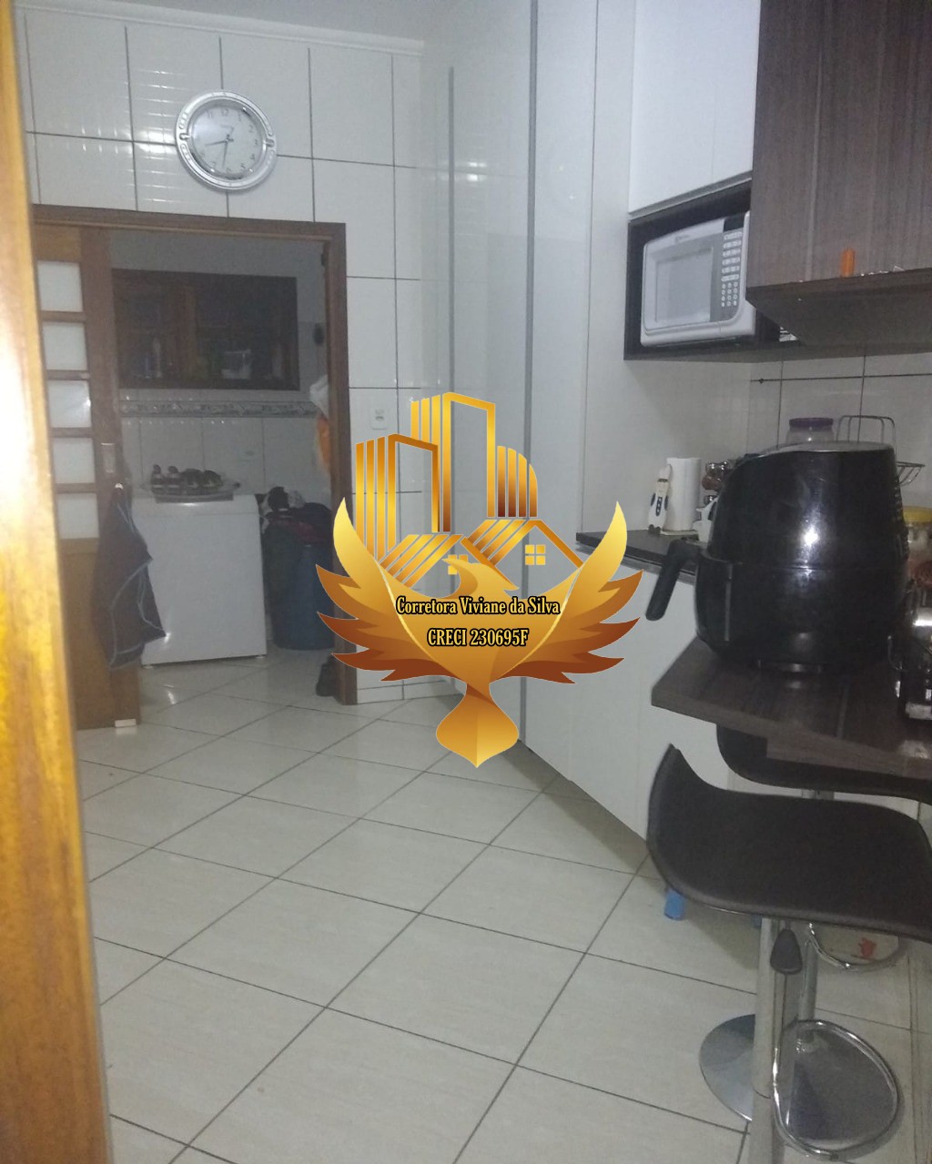Casa à venda com 3 quartos, 250m² - Foto 4