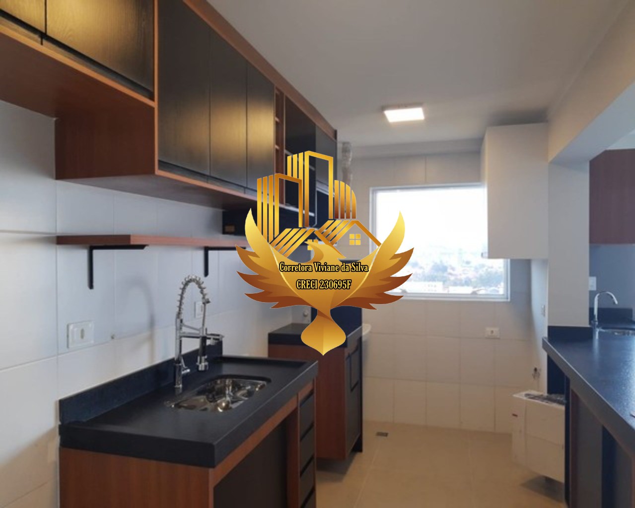 Apartamento à venda com 4 quartos, 186m² - Foto 2