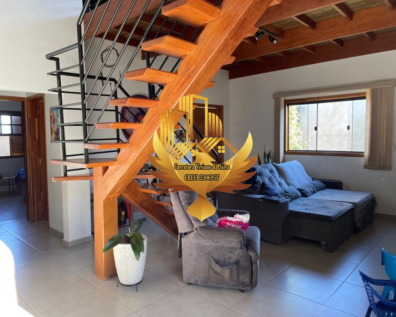 Casa à venda com 3 quartos - Foto 1