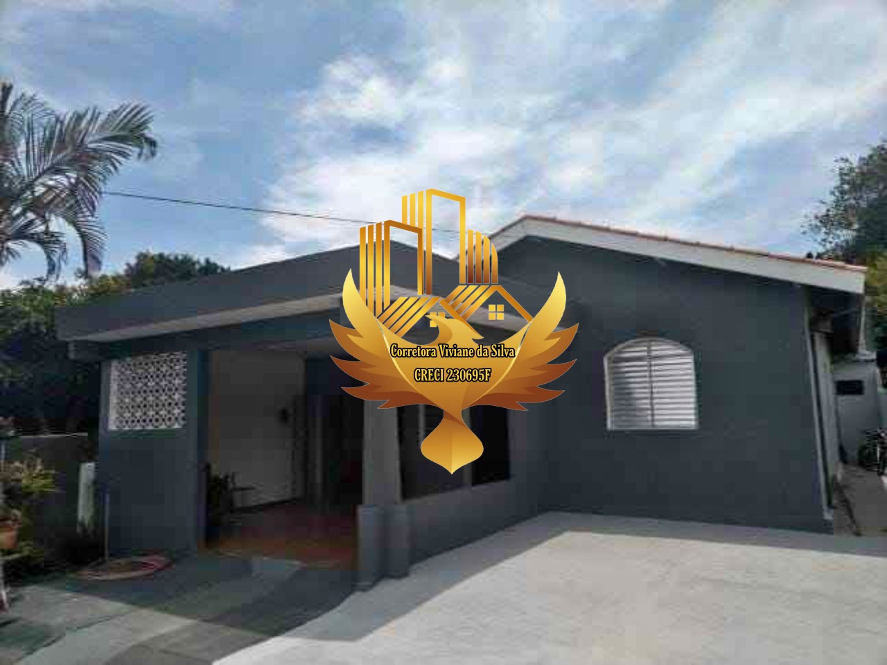 Casa à venda com 3 quartos - Foto 1