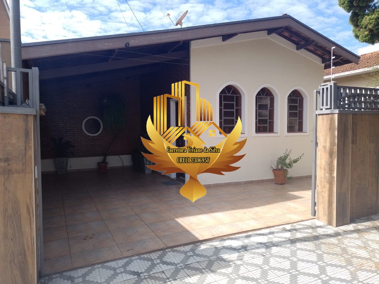 Casa à venda com 3 quartos - Foto 1