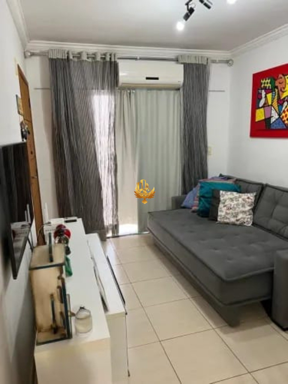 Apartamento à venda com 2 quartos, 75m² - Foto 1