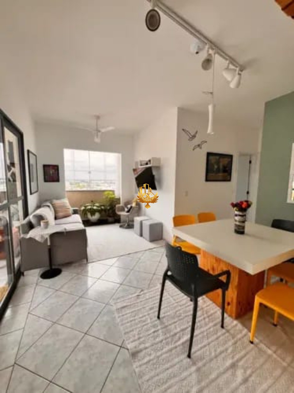Apartamento para alugar com 2 quartos, 114m² - Foto 1