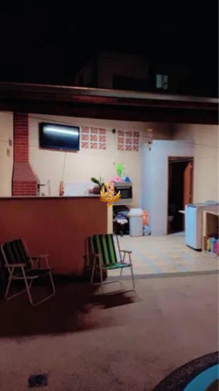 Casa à venda com 2 quartos - Foto 4