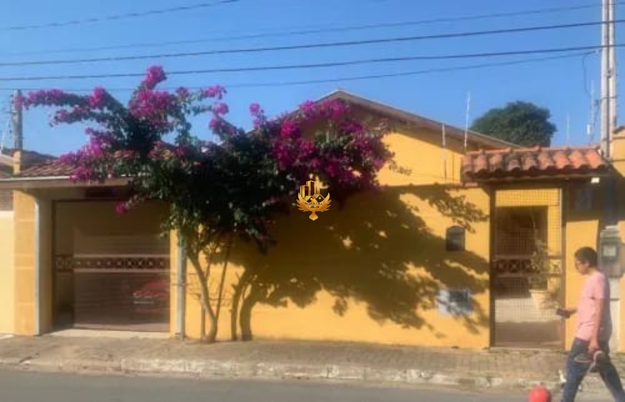 Casa à venda com 3 quartos - Foto 1