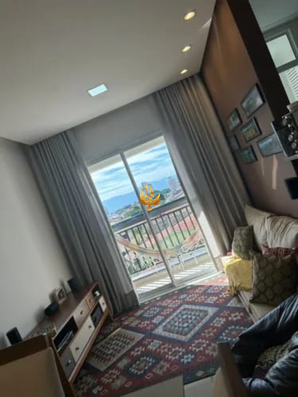 Apartamento à venda com 2 quartos, 63m² - Foto 3