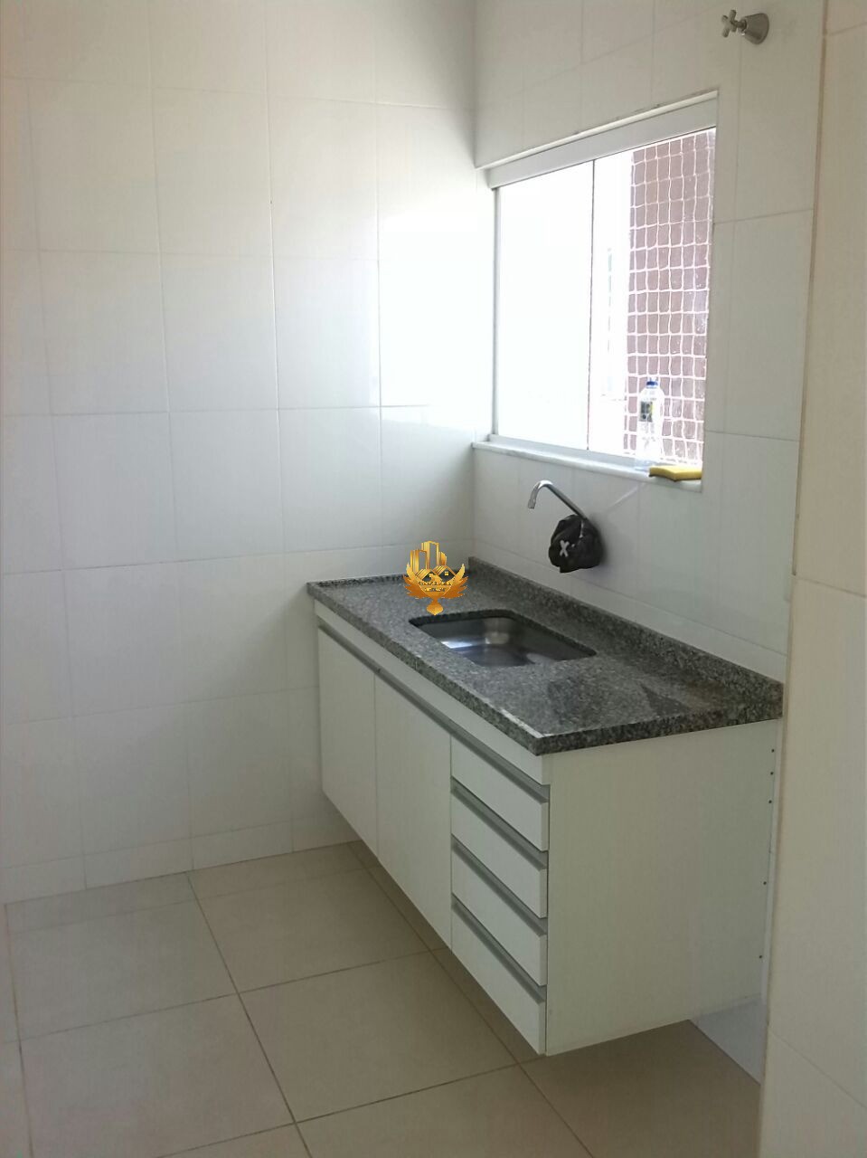 Apartamento à venda com 3 quartos, 75m² - Foto 3