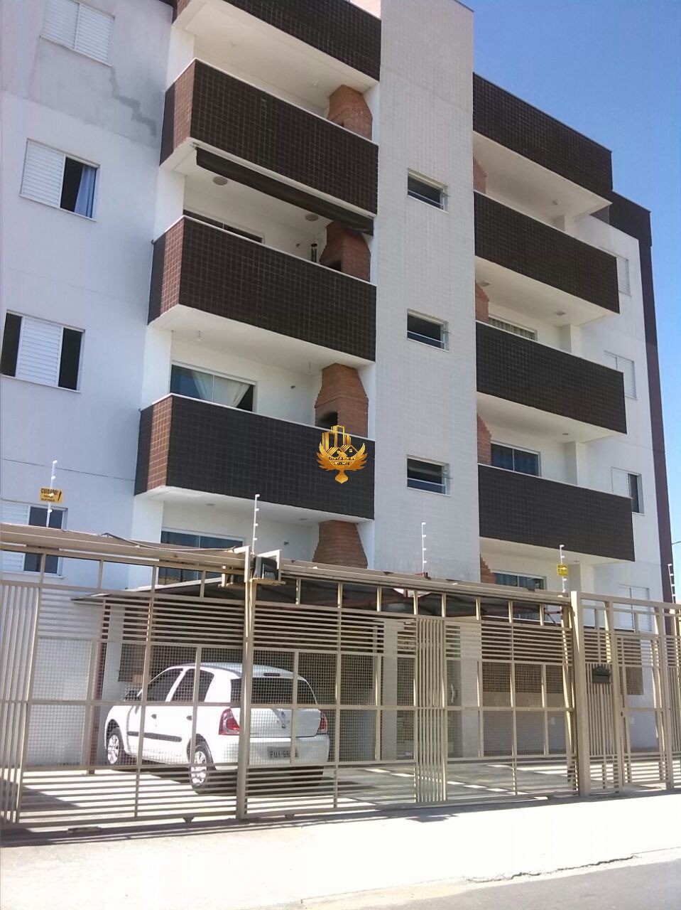 Apartamento à venda com 3 quartos, 75m² - Foto 1