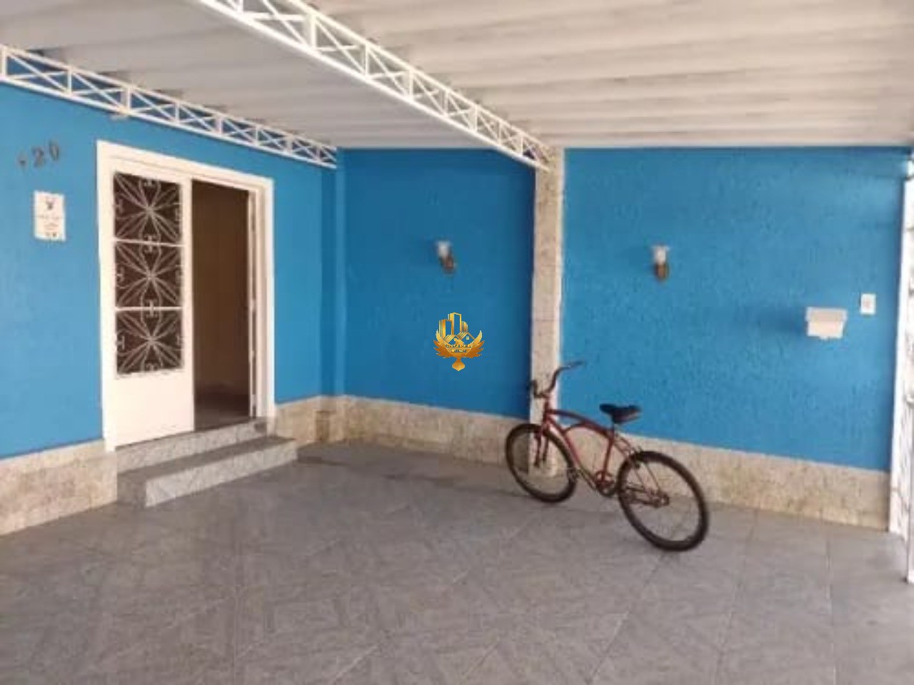 Casa à venda com 3 quartos - Foto 1