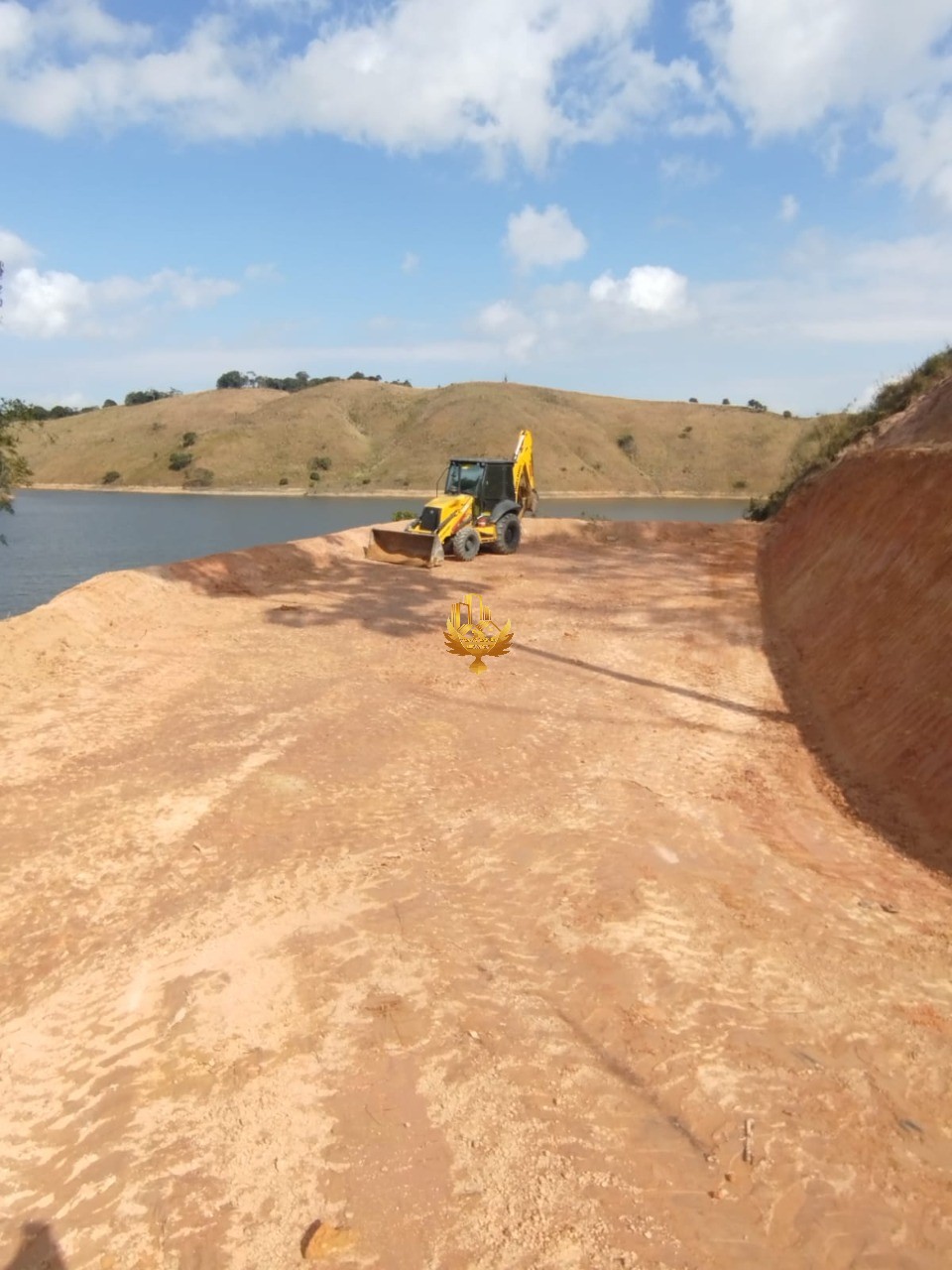 Terreno à venda, 72600m² - Foto 2