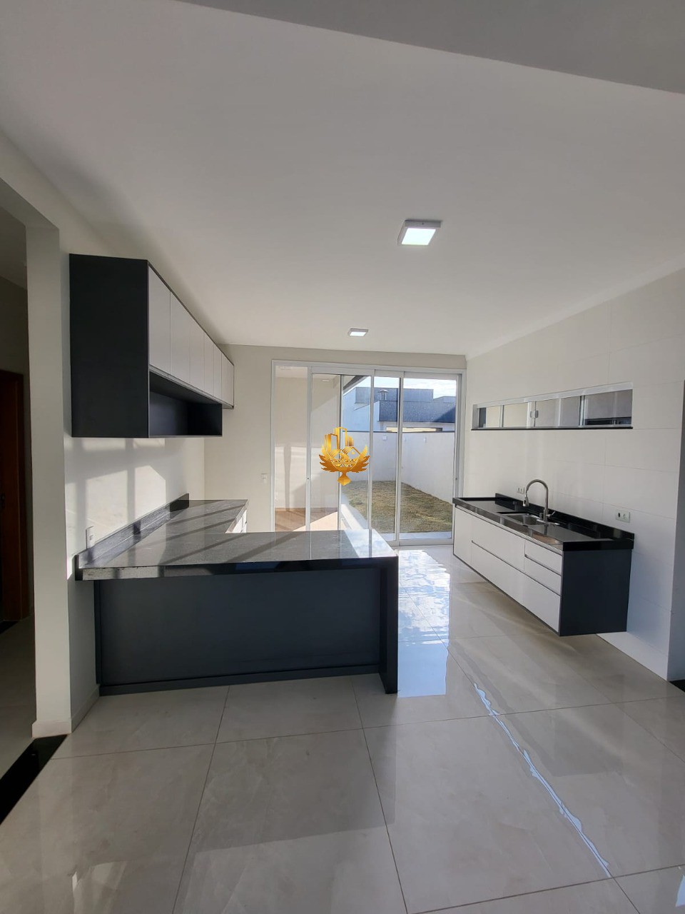 Casa à venda com 3 quartos - Foto 4