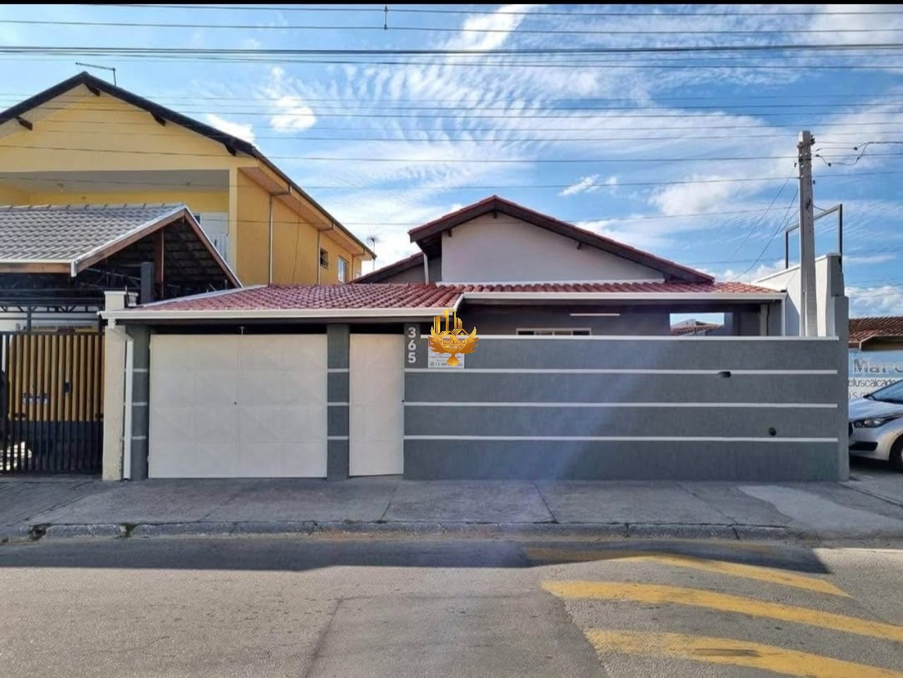 Casa à venda com 3 quartos - Foto 1