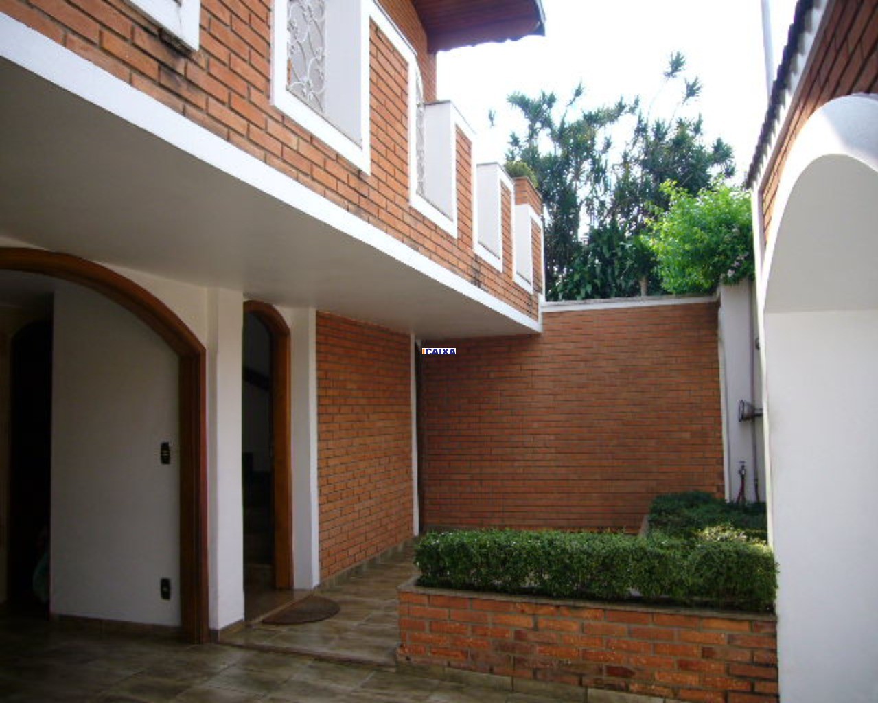 Casa à venda com 3 quartos - Foto 1