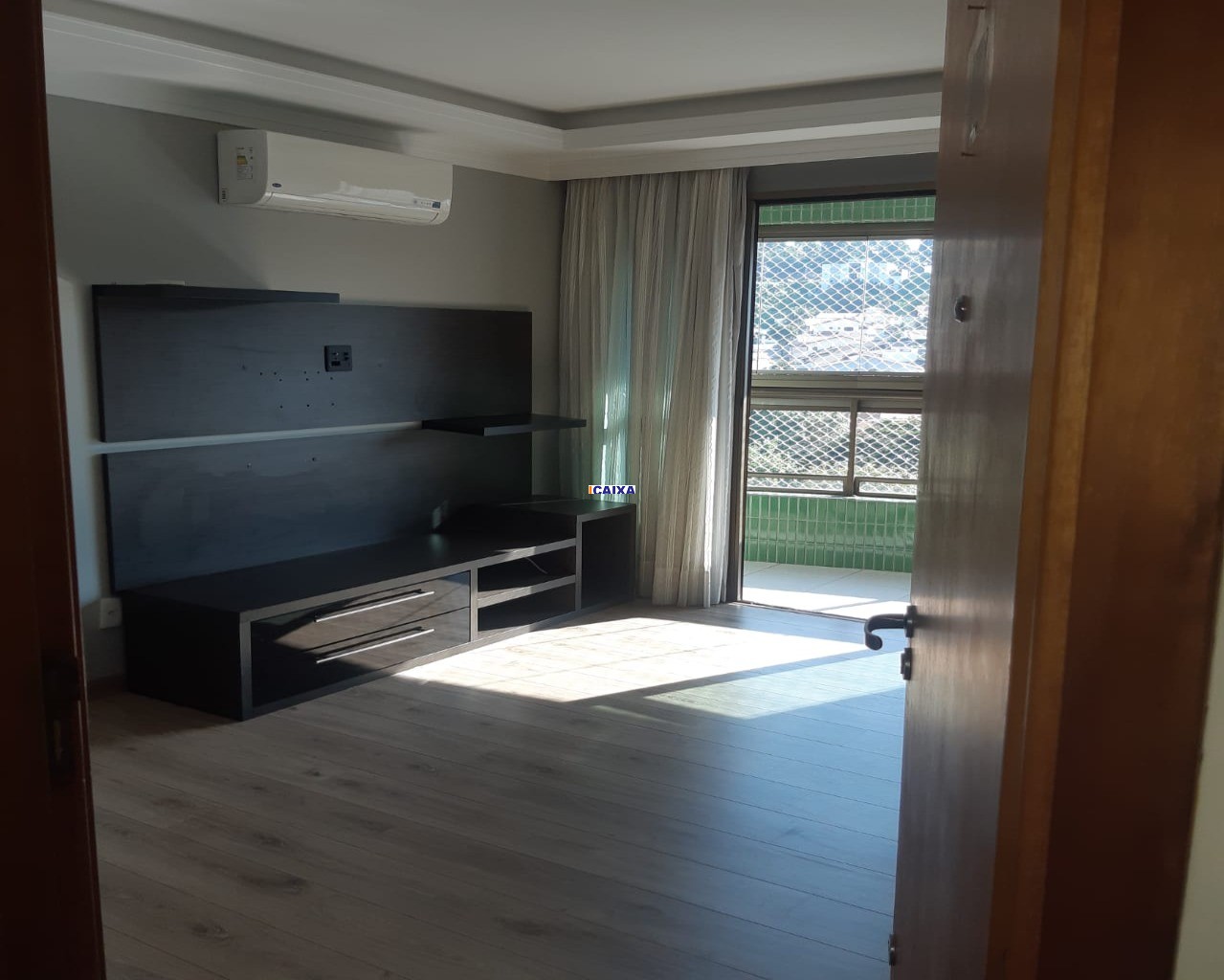 Apartamento à venda com 3 quartos, 92m² - Foto 1