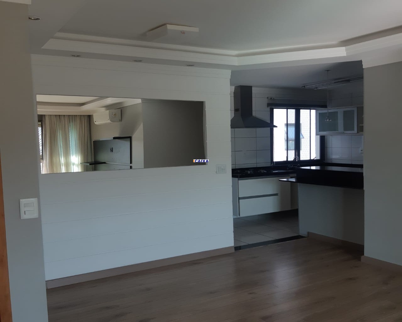 Apartamento à venda com 3 quartos, 92m² - Foto 2