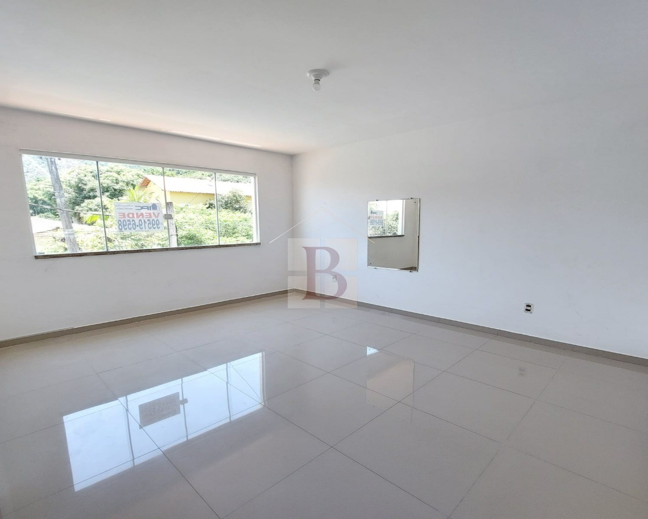 Casa à venda com 3 quartos, 110m² - Foto 3