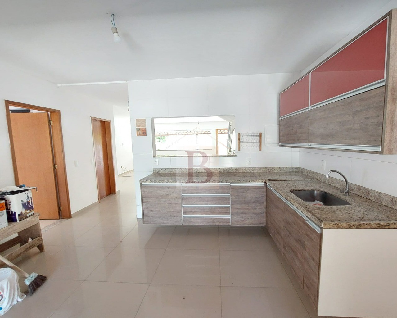 Casa à venda com 3 quartos, 110m² - Foto 14