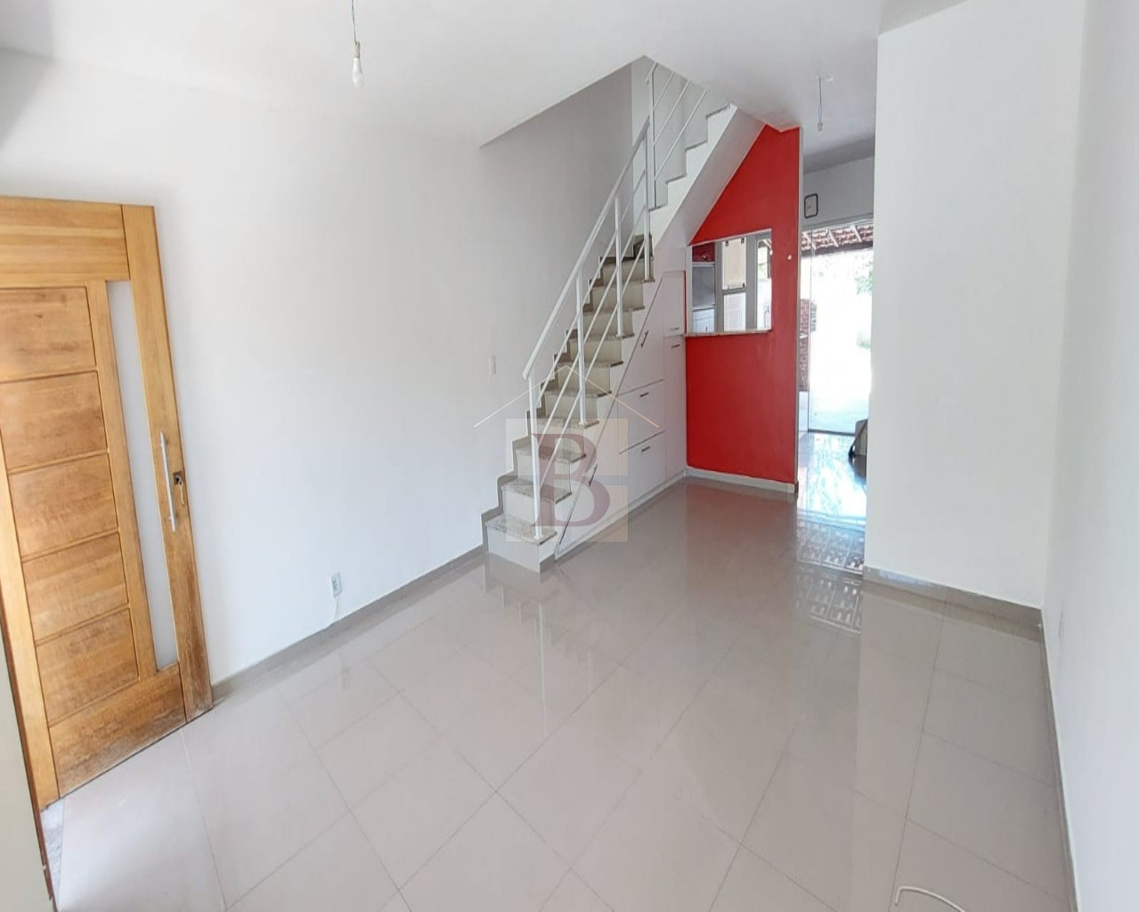 Casa à venda com 3 quartos, 110m² - Foto 5