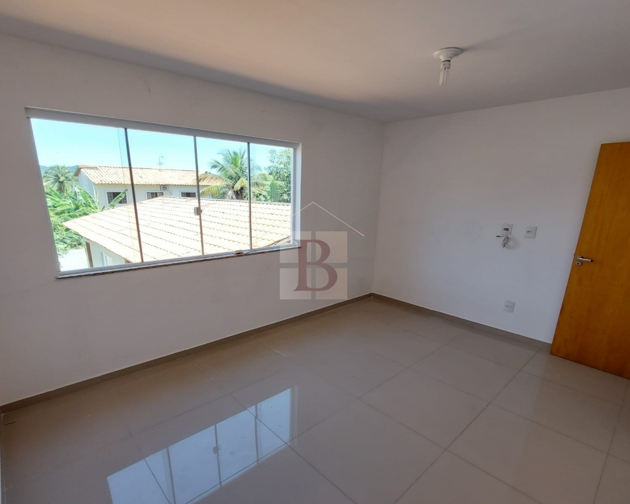 Casa à venda com 3 quartos, 110m² - Foto 12