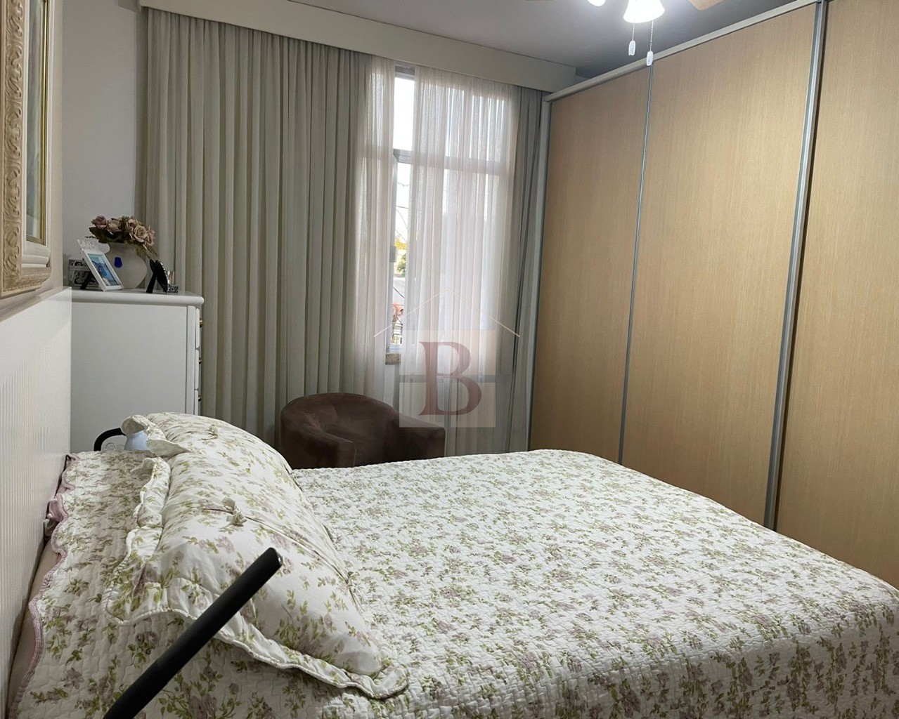 Apartamento à venda com 2 quartos, 70m² - Foto 7