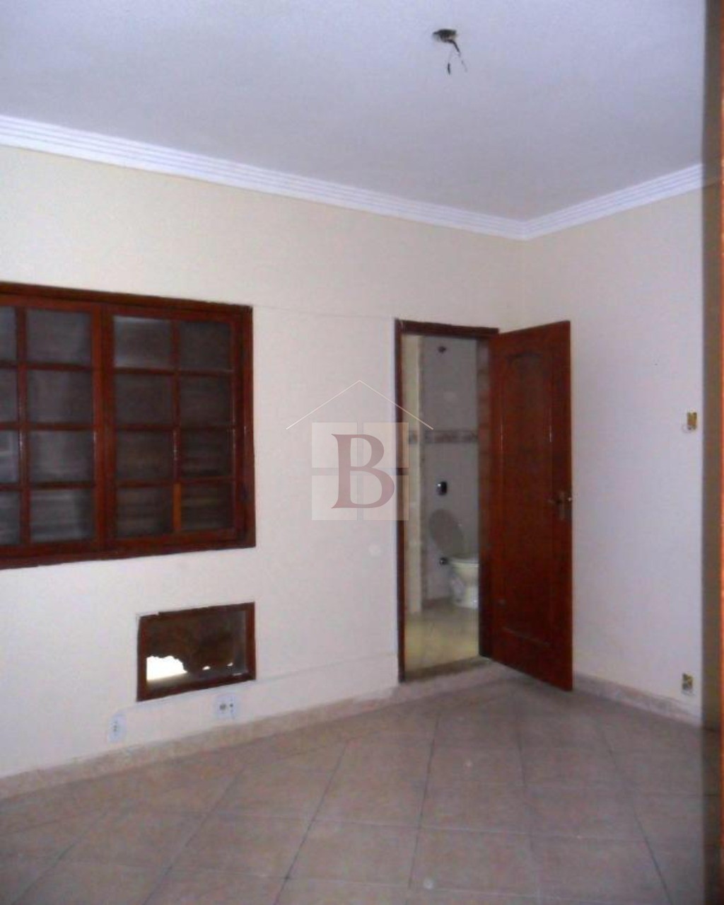 Casa à venda com 3 quartos, 220m² - Foto 10