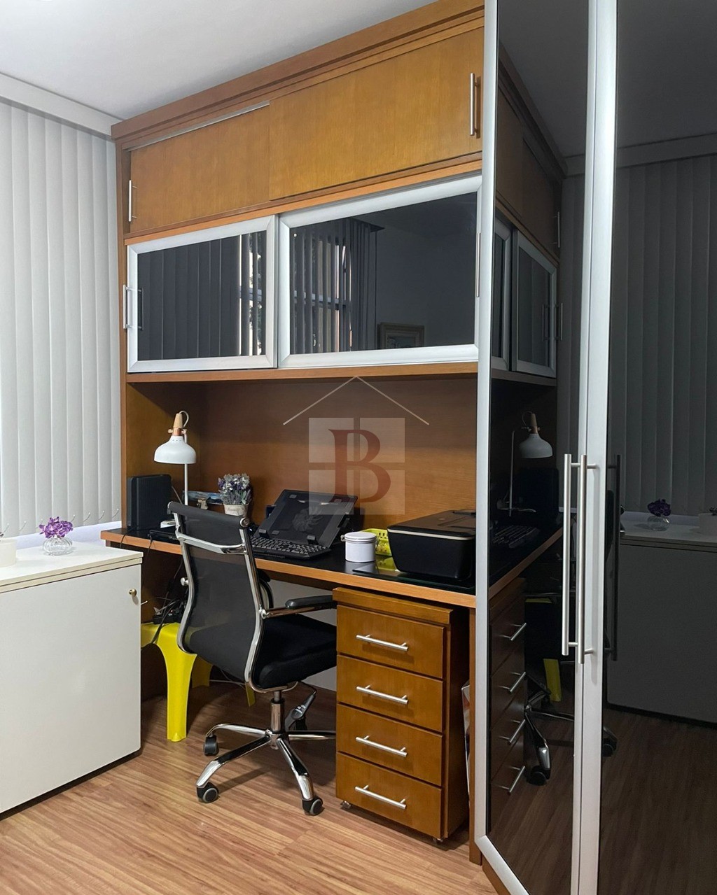 Apartamento à venda com 2 quartos, 70m² - Foto 9