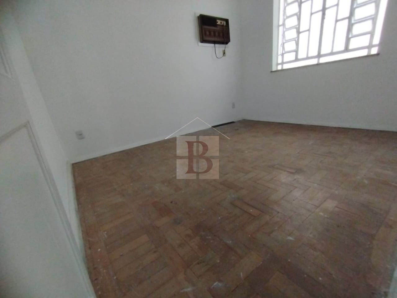 Apartamento à venda com 3 quartos, 120m² - Foto 2