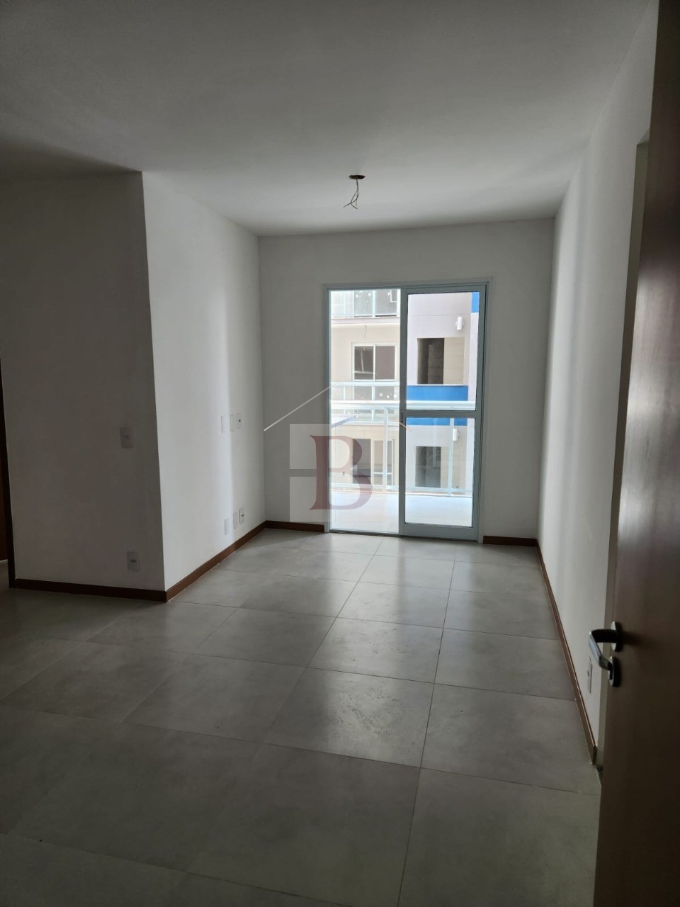 Apartamento à venda com 3 quartos, 76m² - Foto 3