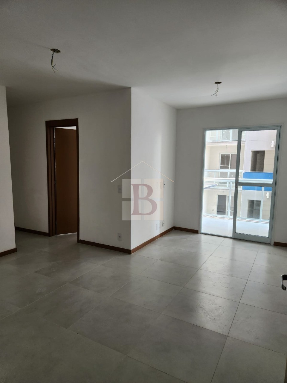 Apartamento à venda com 3 quartos, 76m² - Foto 4