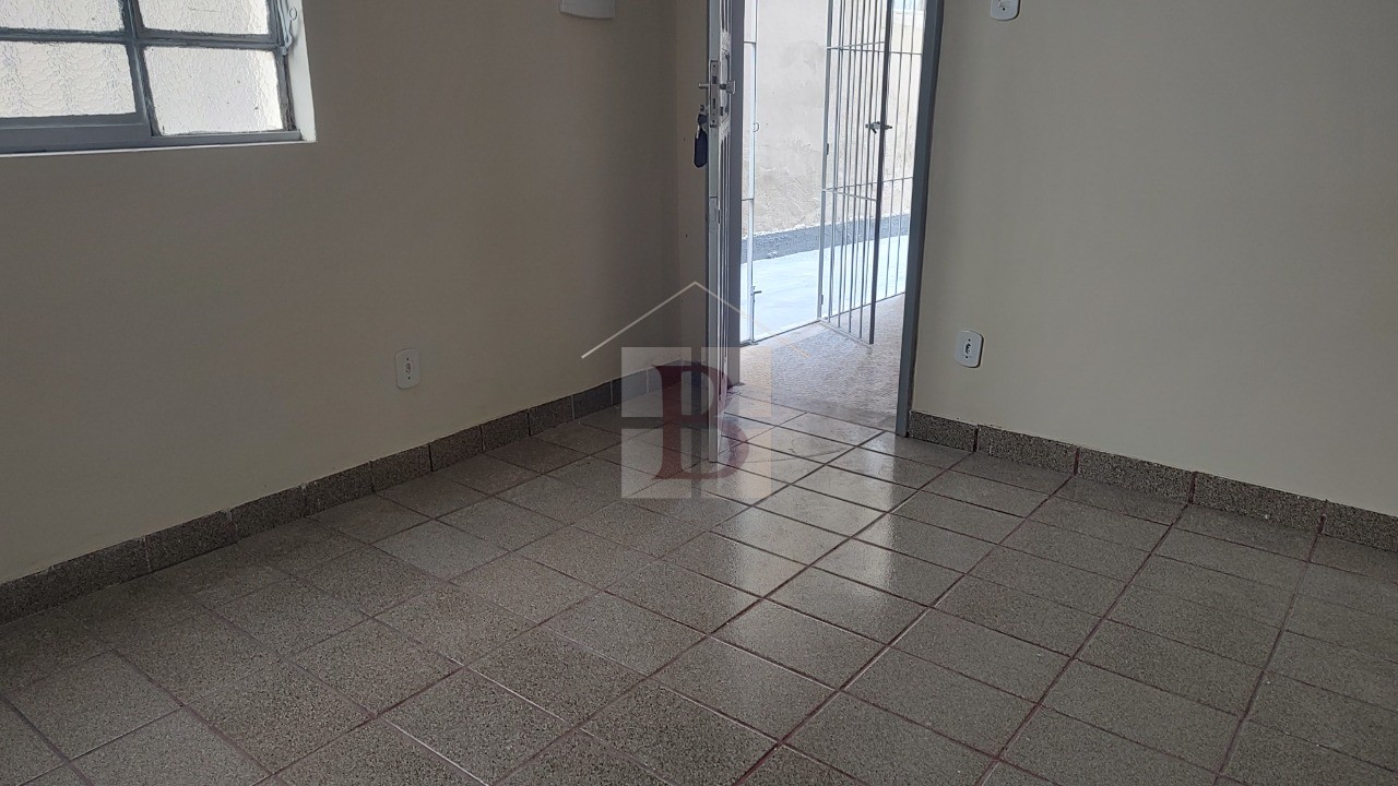 Apartamento à venda com 2 quartos, 60m² - Foto 4