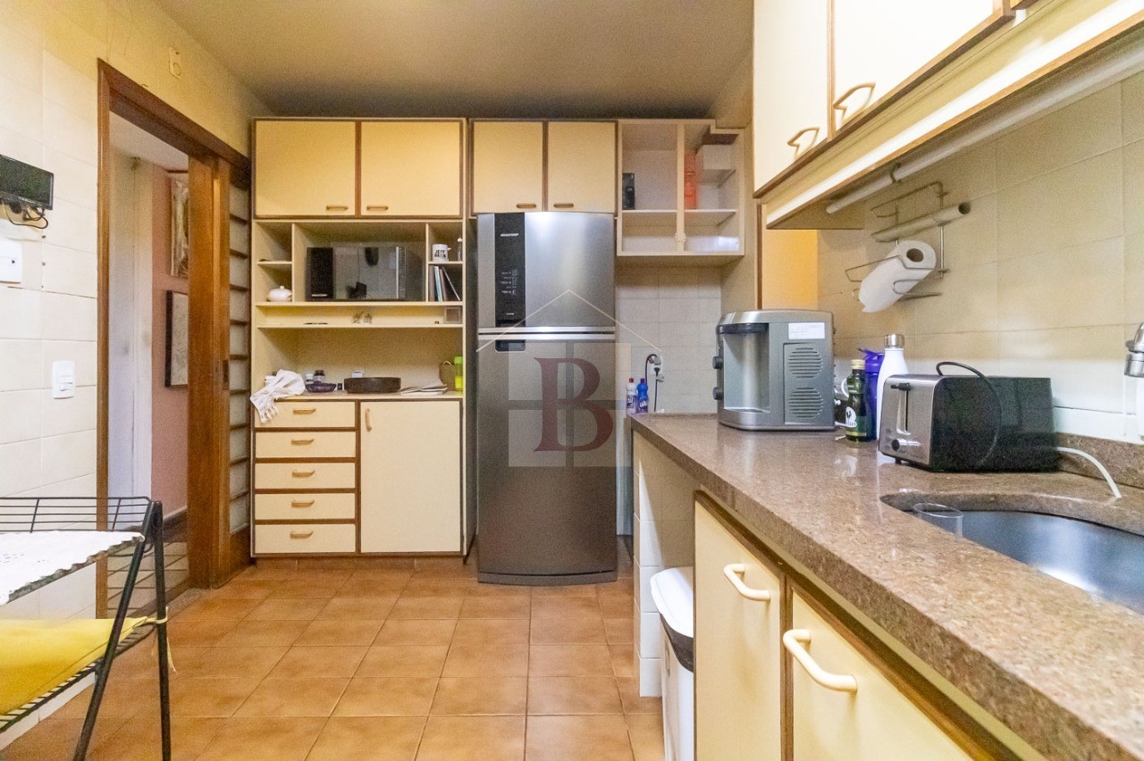 Apartamento à venda com 3 quartos, 137m² - Foto 19