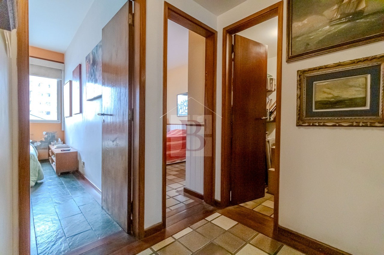 Apartamento à venda com 3 quartos, 137m² - Foto 13