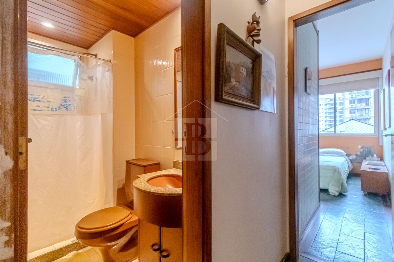 Apartamento à venda com 3 quartos, 137m² - Foto 27