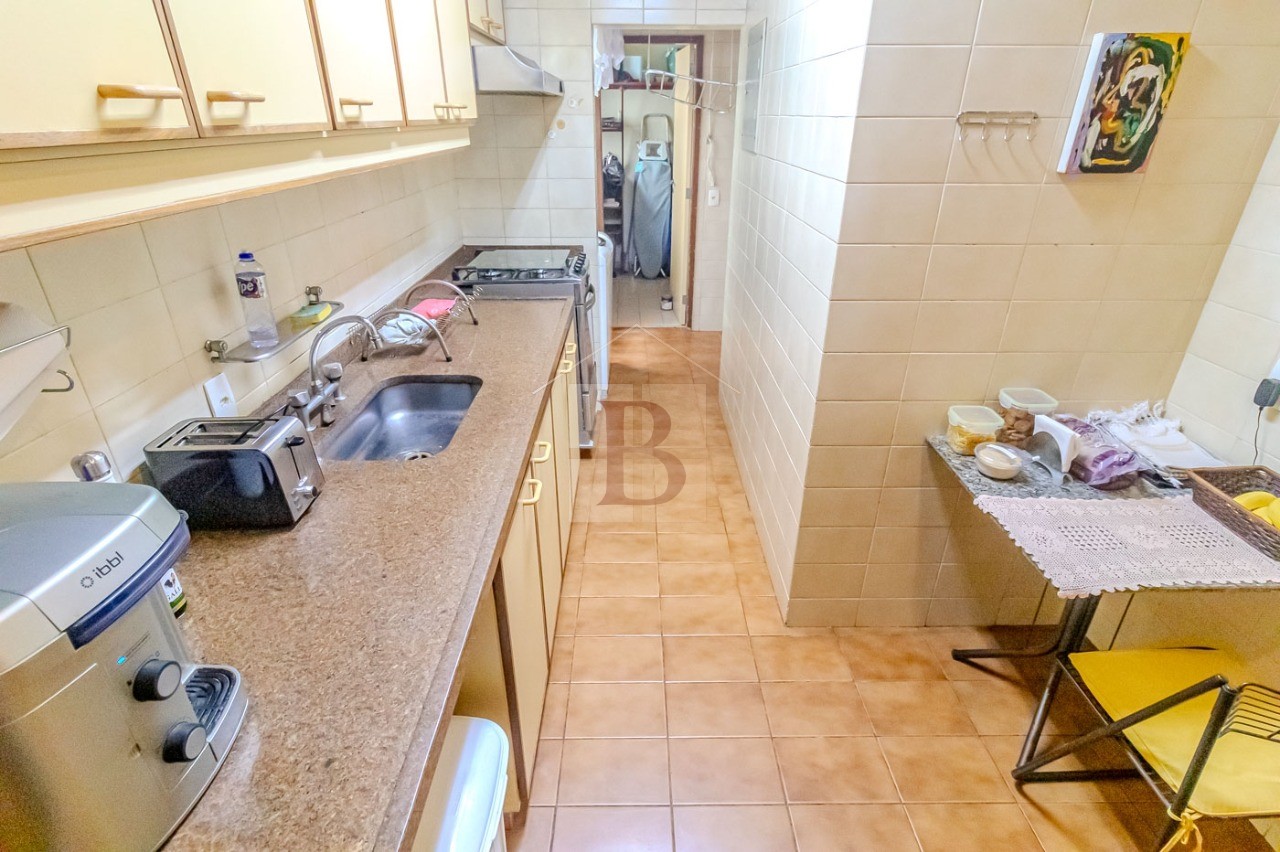 Apartamento à venda com 3 quartos, 137m² - Foto 18