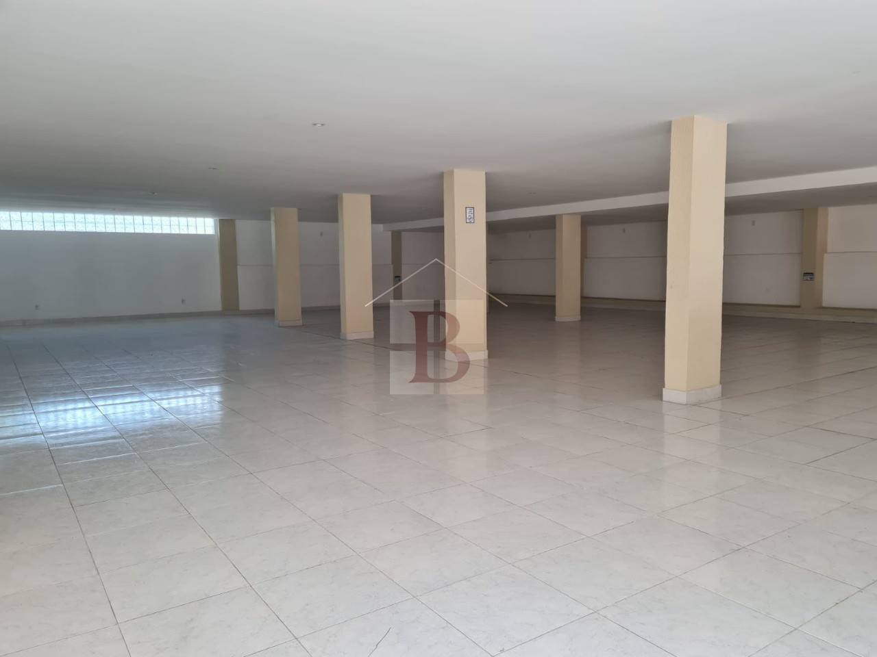 Apartamento à venda com 2 quartos, 75m² - Foto 18